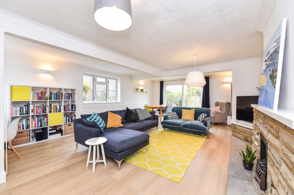 Property for Sale, East Wittering Coney Close Baileys Estate Agent